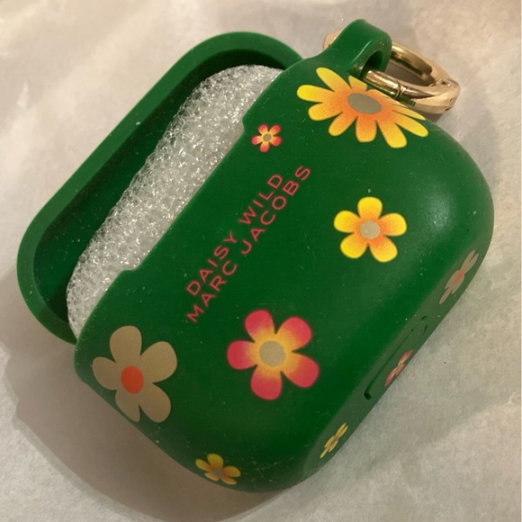💜Marc Jacobs Green Floral AirPods Case - Picture 4 of 5